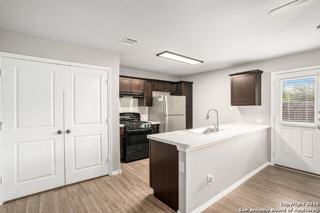 Image 11 of 27 For 5903 Autumn Palms