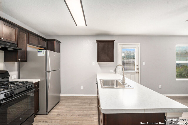 Image 12 of 27 For 5903 Autumn Palms