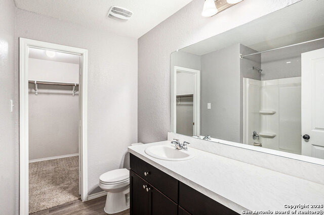 Image 17 of 27 For 5903 Autumn Palms