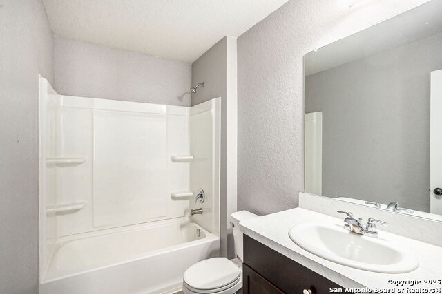 Image 23 of 27 For 5903 Autumn Palms