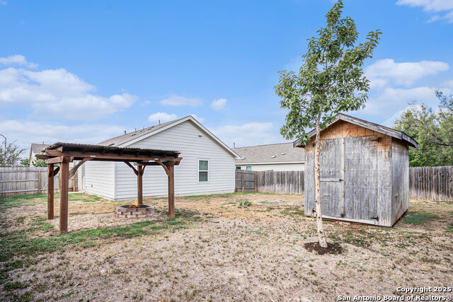 Image 24 of 27 For 5903 Autumn Palms