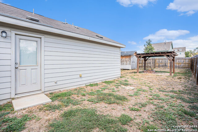 Image 25 of 27 For 5903 Autumn Palms