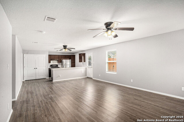 Image 8 of 27 For 5903 Autumn Palms