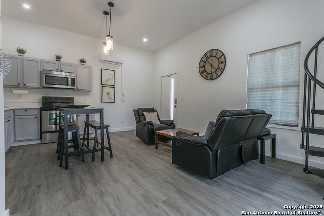 Image 5 of 25 For 130 Forest Mist