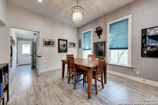 Image 11 of 32 For 435 Belmont