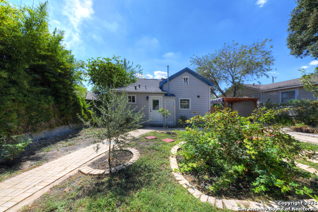 Image 20 of 32 For 435 Belmont