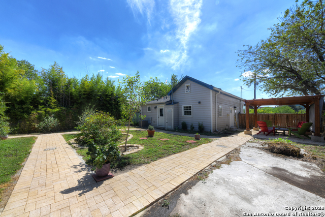 Image 21 of 32 For 435 Belmont