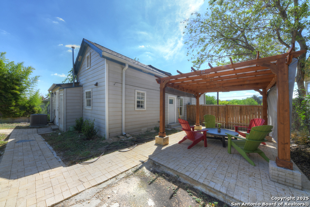 Image 23 of 32 For 435 Belmont