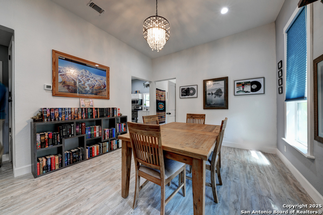 Image 5 of 32 For 435 Belmont