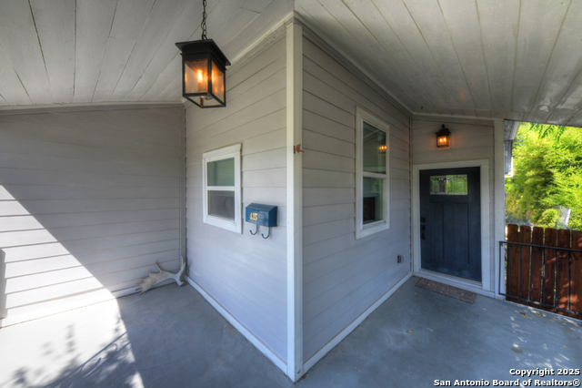 Image 6 of 32 For 435 Belmont