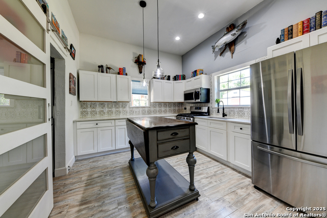 Image 9 of 32 For 435 Belmont