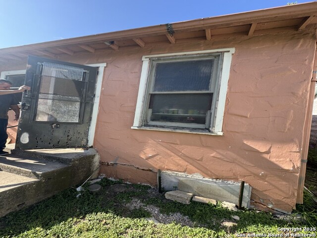 Listing photo id 11 for 545 Cottonwood