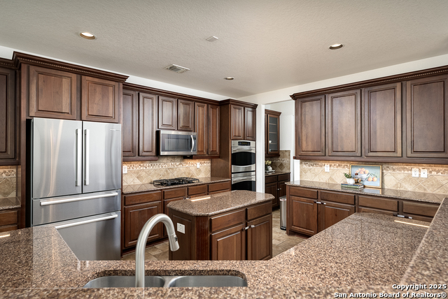 Image 11 of 46 For 24806 Ellesmere