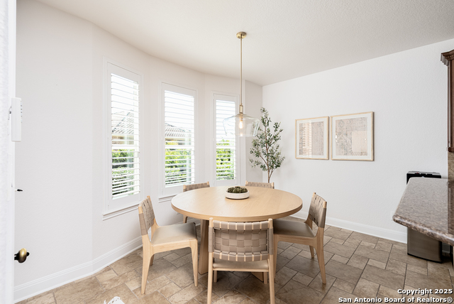 Image 16 of 46 For 24806 Ellesmere