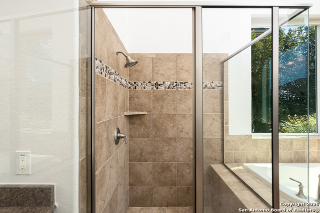 Image 21 of 46 For 24806 Ellesmere