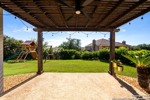 Image 36 of 46 For 24806 Ellesmere