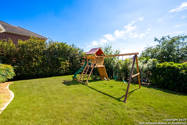 Image 41 of 46 For 24806 Ellesmere