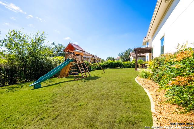 Image 42 of 46 For 24806 Ellesmere