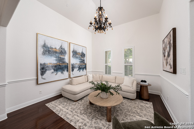 Image 5 of 46 For 24806 Ellesmere