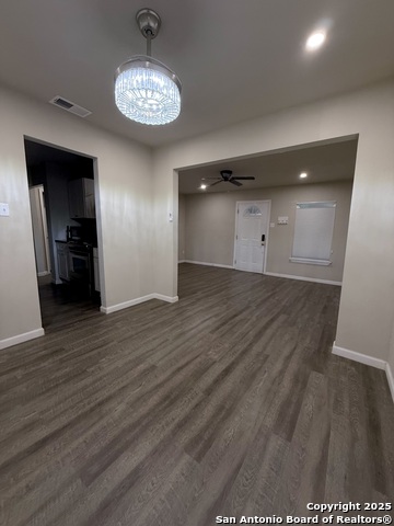 Image 13 of 25 For 659 Olmos W