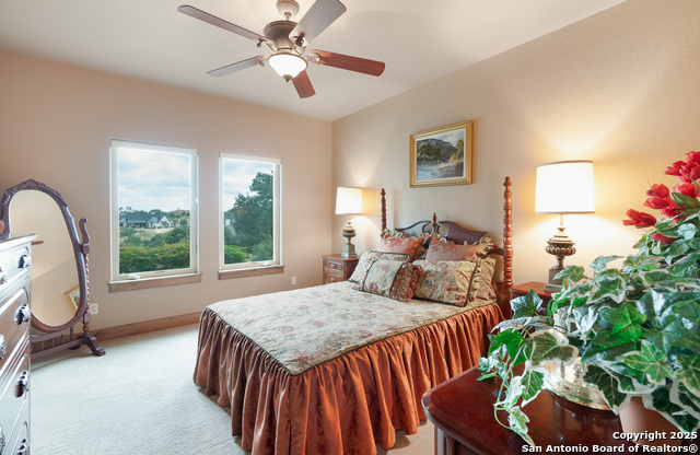 Image 19 of 39 For 3911 Kite Dr. E