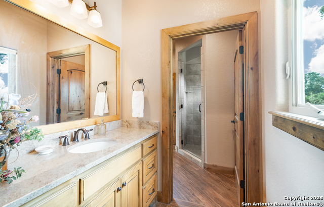 Image 22 of 39 For 3911 Kite Dr. E