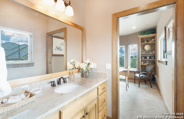 Image 23 of 39 For 3911 Kite Dr. E