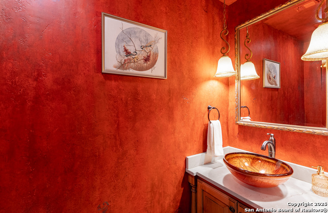 Image 25 of 39 For 3911 Kite Dr. E