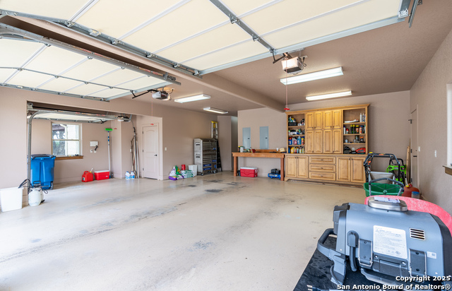 Image 32 of 39 For 3911 Kite Dr. E