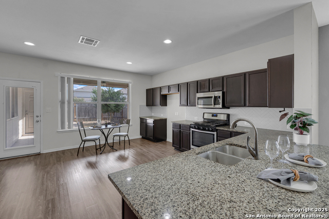 Image 10 of 29 For 214 Alford