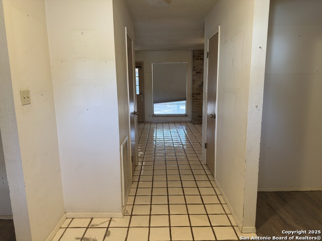 Image 2 of 22 For 8414 Timber Fall