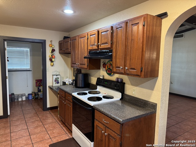 Listing photo id 13 for 2755 Fm 1436