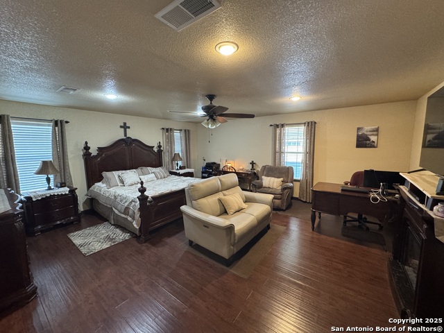 Listing photo id 25 for 2755 Fm 1436