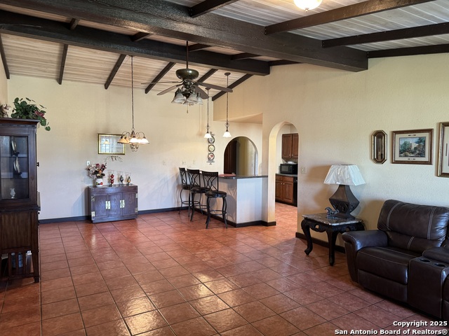 Listing photo id 6 for 2755 Fm 1436