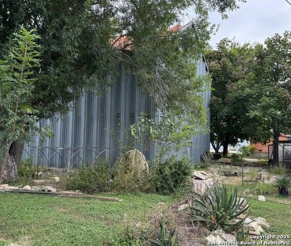 Listing photo id 7 for 407 High St.