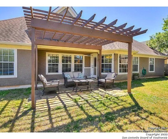 Image 19 of 19 For 110 Surrey Dr