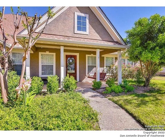 Image 2 of 19 For 110 Surrey Dr