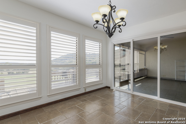 Image 14 of 42 For 105 Tapatio Dr E 105