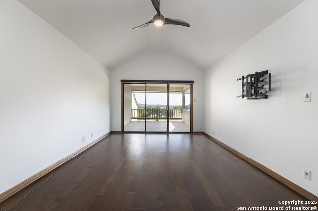 Image 24 of 42 For 105 Tapatio Dr E 105