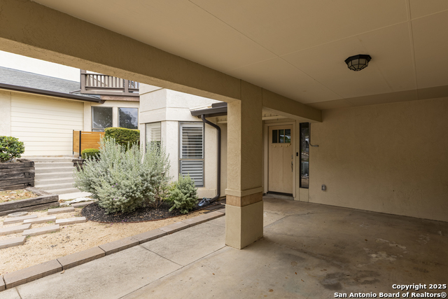 Image 4 of 42 For 105 Tapatio Dr E 105