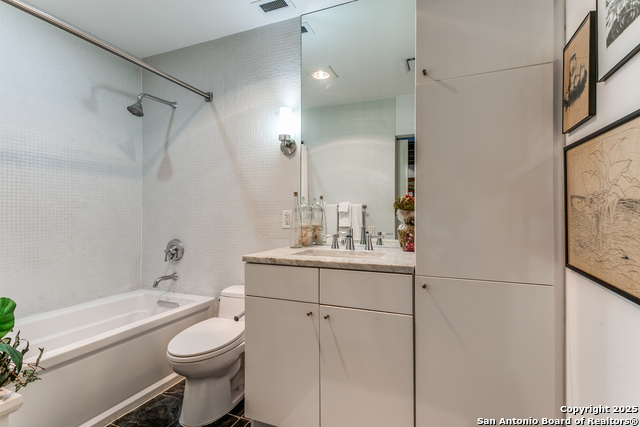 Image 13 of 25 For 1115 Alamo S 2103