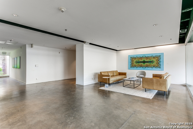 Image 20 of 25 For 1115 Alamo S 2103