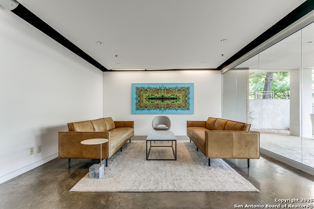 Image 21 of 25 For 1115 Alamo S 2103