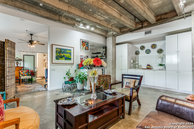 Image 6 of 25 For 1115 Alamo S 2103