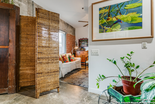 Image 7 of 25 For 1115 Alamo S 2103