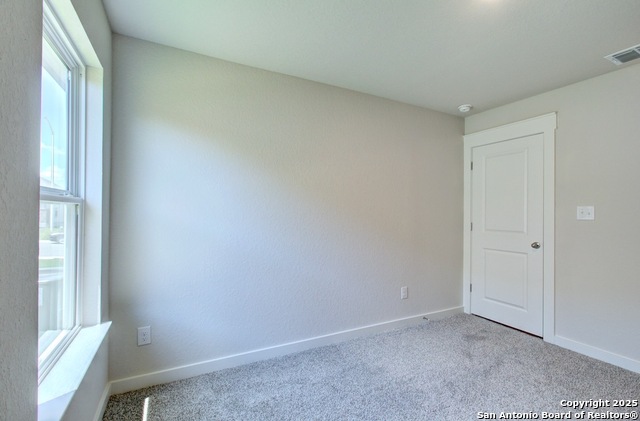 Image 16 of 21 For 2422 White Daisy Hill