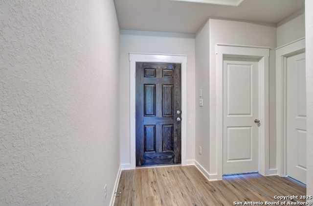 Image 7 of 21 For 2422 White Daisy Hill