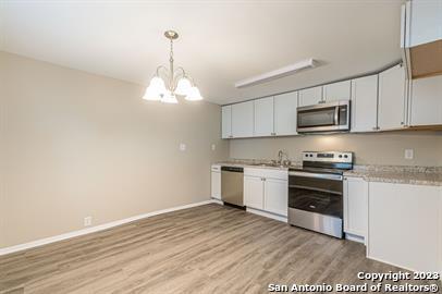 Image 5 of 10 For 211 Pierian Ave  1