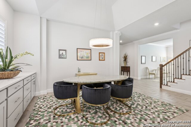 Listing photo id 14 for 22911 Grande Vista