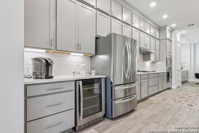Listing photo id 21 for 22911 Grande Vista